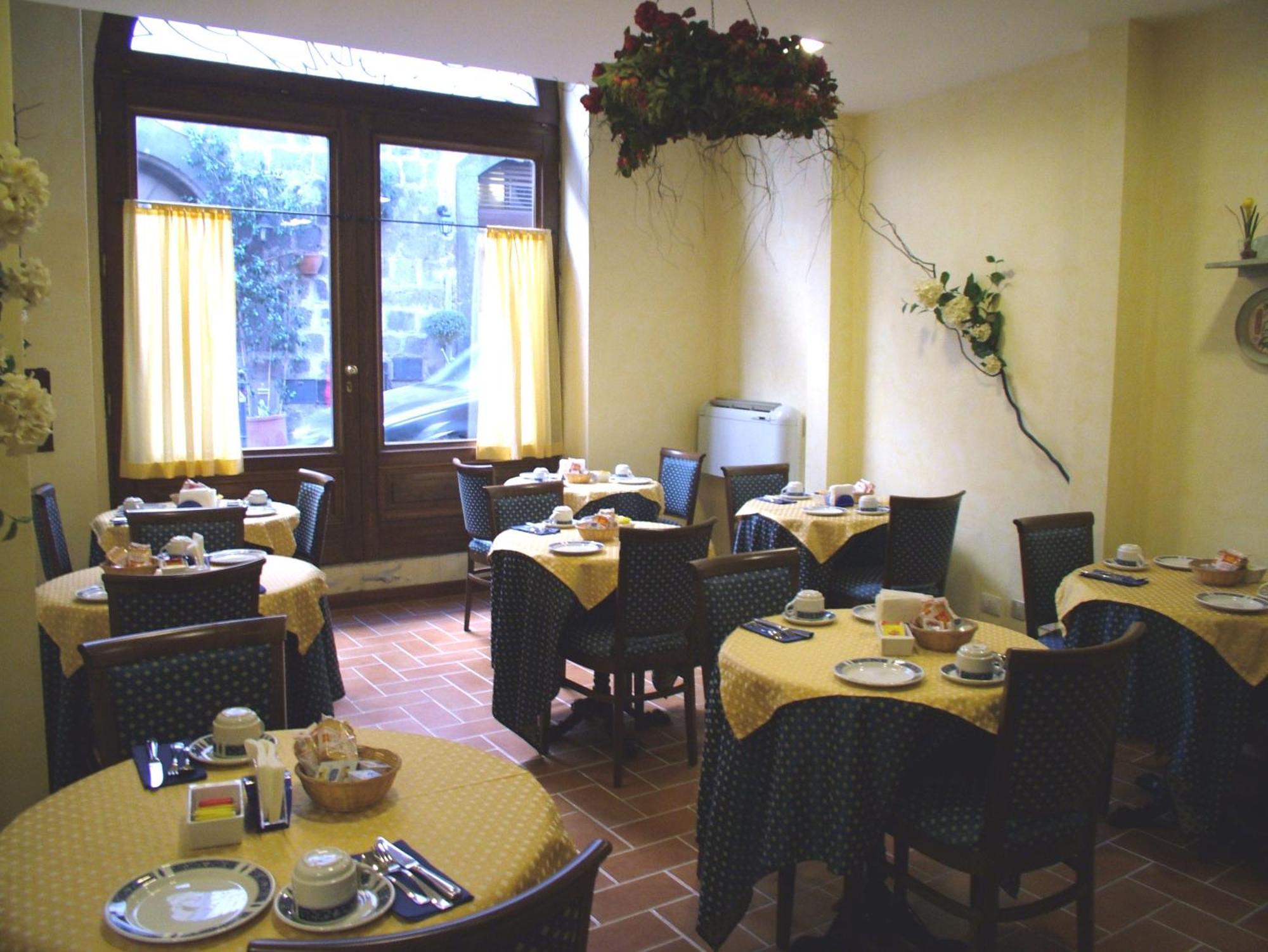 Hotel Filippeschi Орвието Экстерьер фото