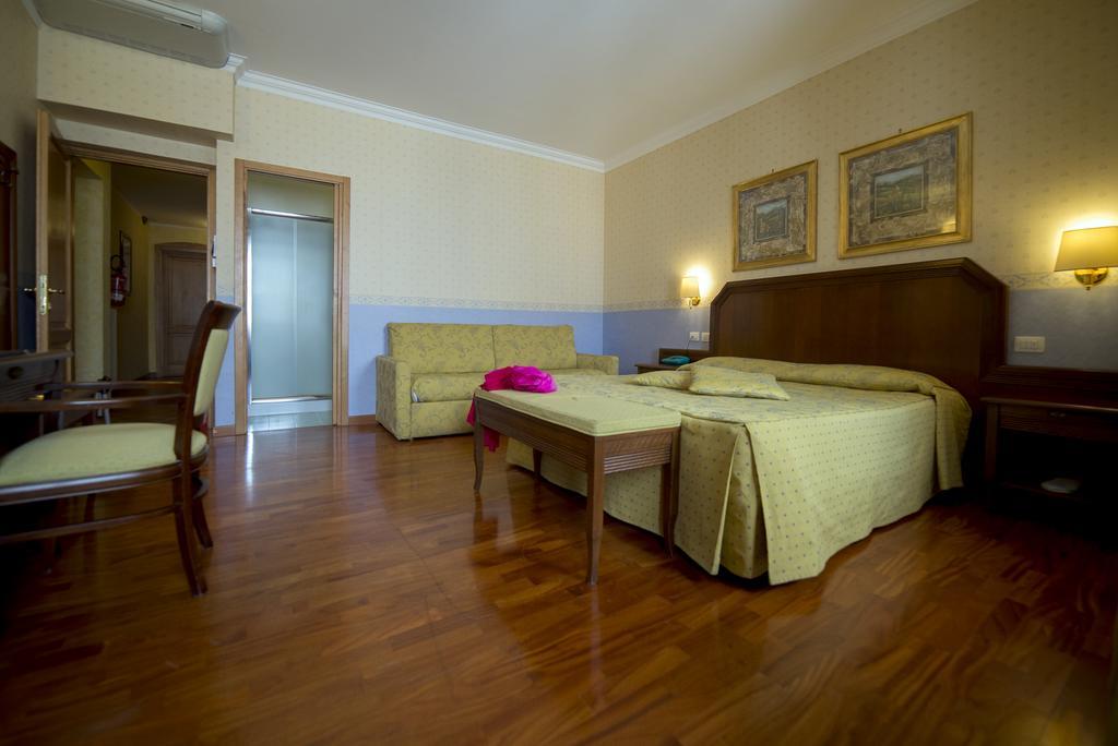 Hotel Filippeschi Орвието Экстерьер фото