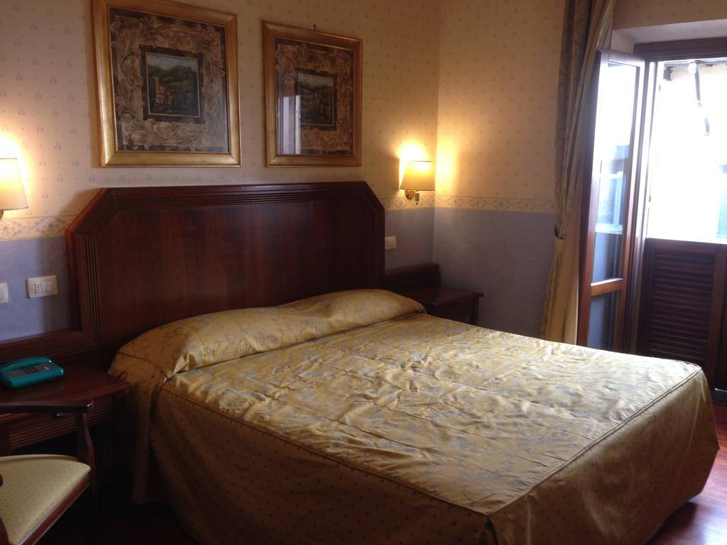 Hotel Filippeschi Орвието Экстерьер фото